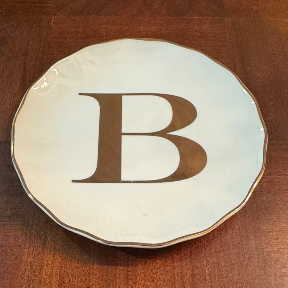 Williams Sonoma Plate "B" Initial Monogram Gold Letter and Trim Dish